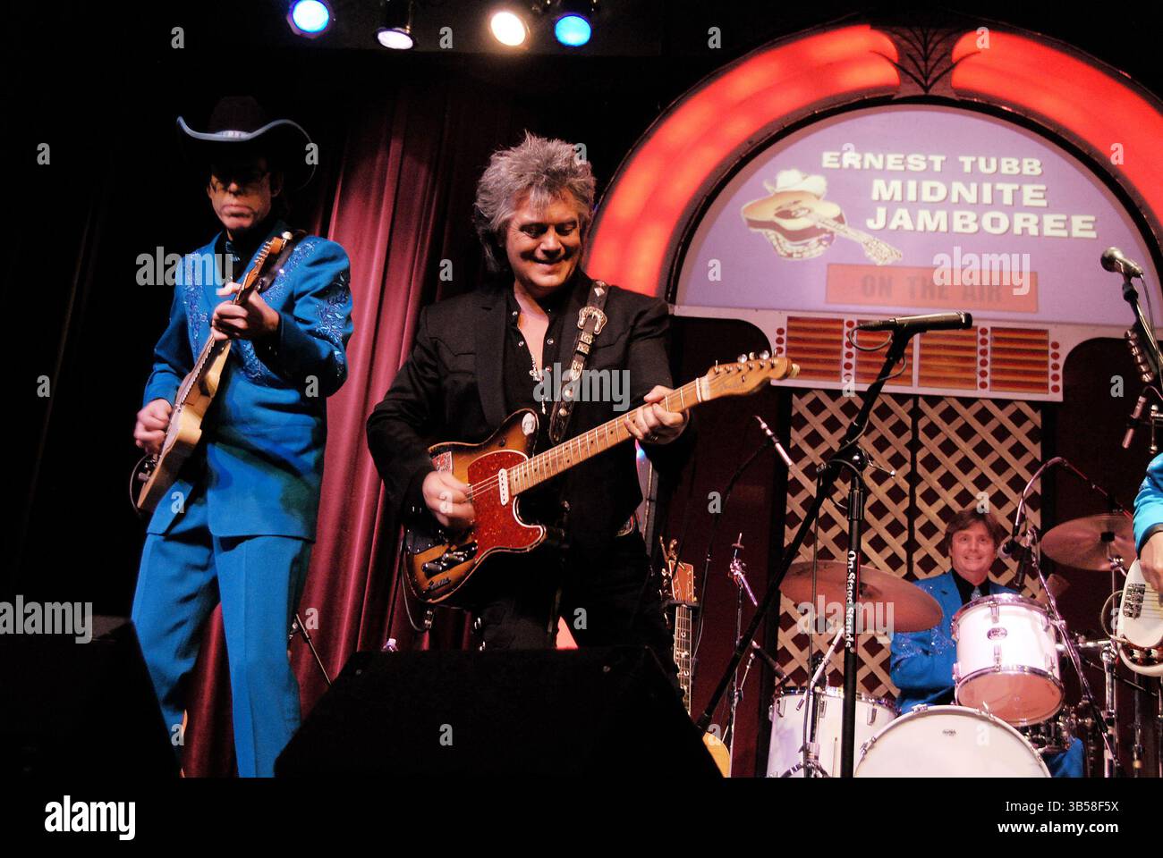 Marty Stuart celebra il suo 50° compleanno con uno spettacolo all'Ernest Tubb record Shops Midnight Jamboree di Nashville, Tennessee. 27 settembre 2008 (immagine di credito: © Aaron Crisler/ZUMA Press Wire) Foto Stock