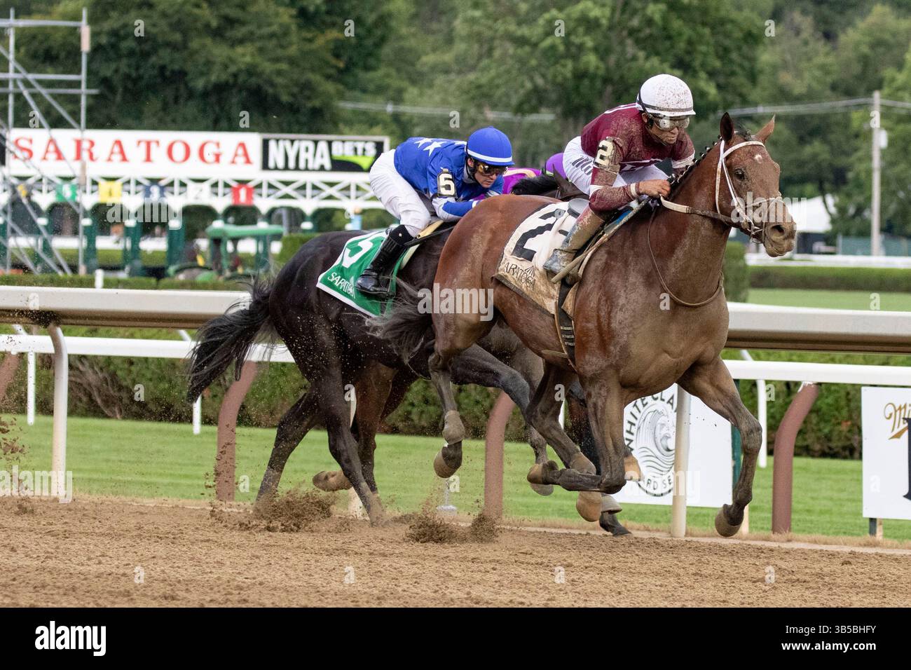 30 luglio 2022, Saratoga Springs, NY, Stati Uniti: 30 luglio, 2022: l'epicentro #2, guidato da Joel Rosarior vince la Jim Dandy Stakes Day al Saratoga Race Course di Saratoga Springs, NY. il 30 luglio 2022. Gary Johnson/Eclipse Sportswire/CSM (Credit Image: © Gary Johnson/CSM via ZUMA Press Wire) Foto Stock