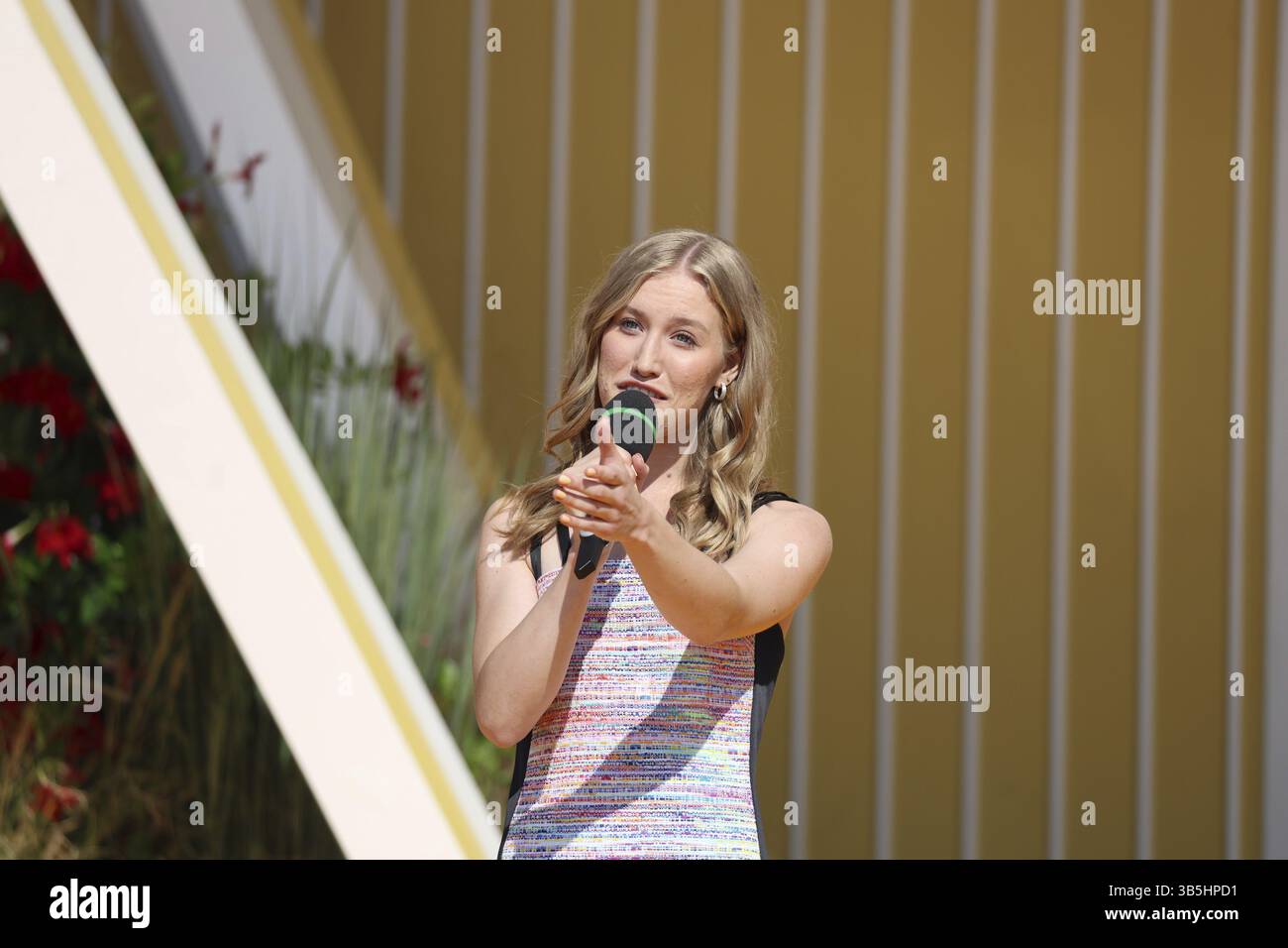 Luna Klee (cantante/musicista) nel programma TV ARD Immer wieder sonntags, Rust, Germania / Germania Foto Stock