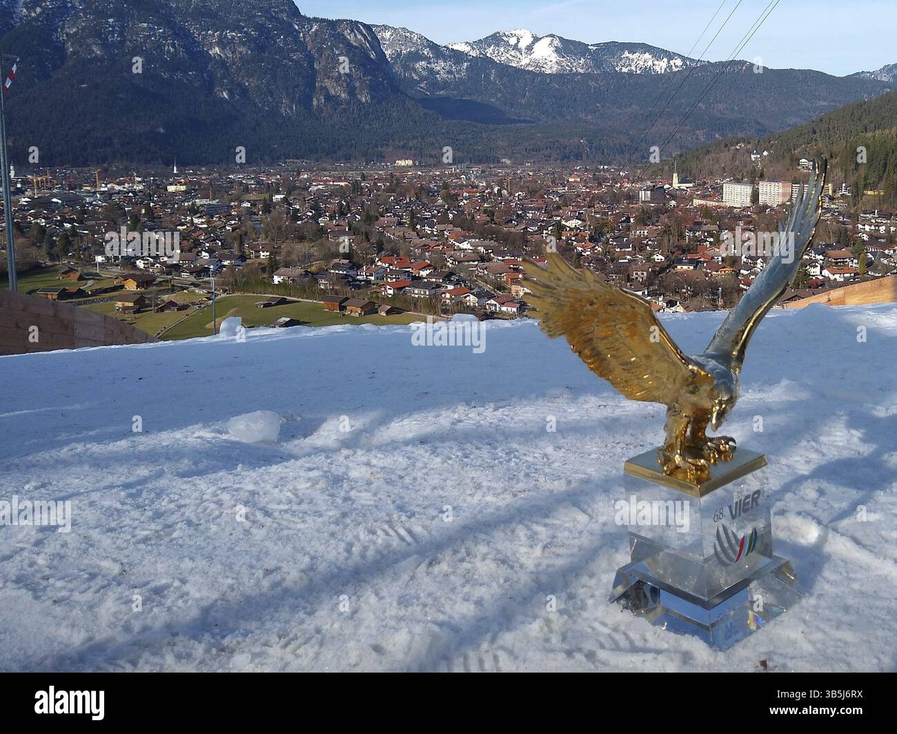 Il 73° Torneo Four Hills inizia con la qualificazione sabato 28 dicembre 2024. Il concorso di apertura di Obserstdorf Schattenberg sarà b Foto Stock