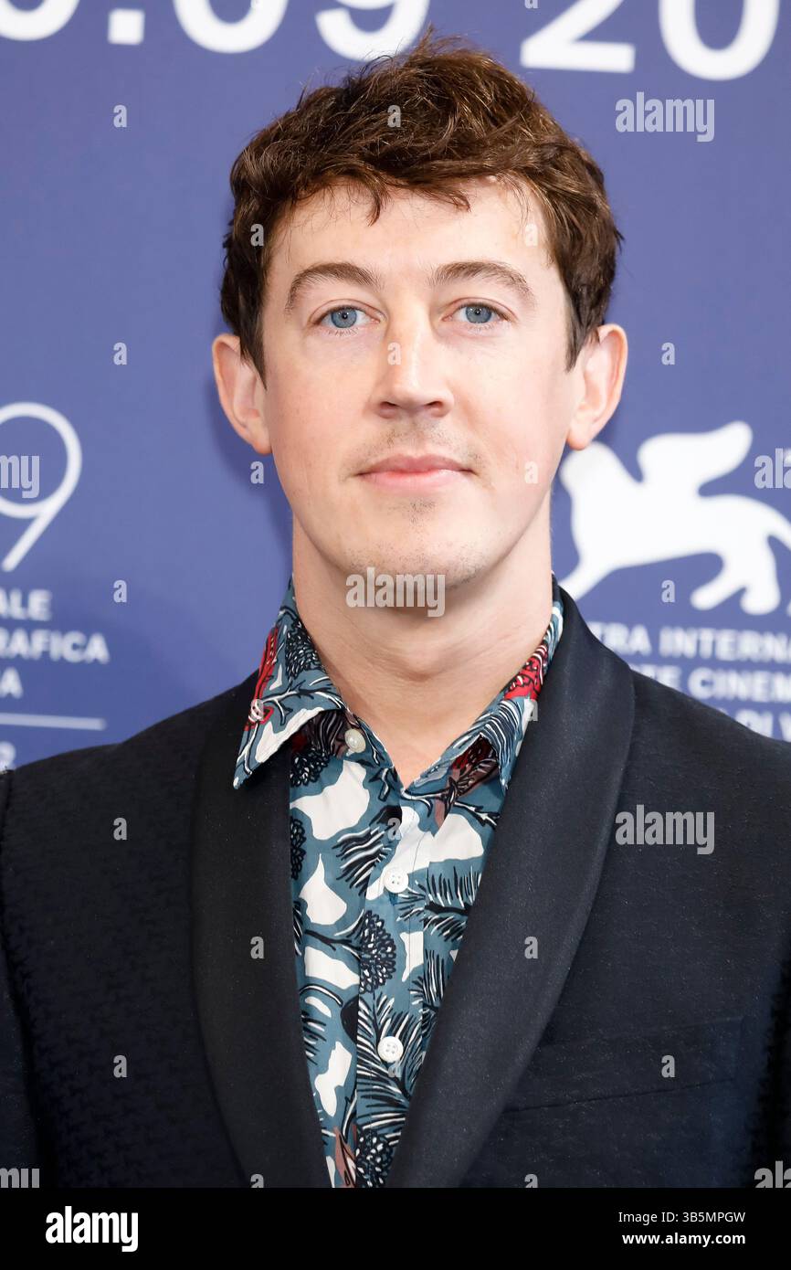 1 settembre 2022, Venezia, Italia: Alex Sharp posa al fotocall di "Living" durante la 79° Mostra Internazionale d'Arte cinematografica di Venezia al Palazzo del Casino sul Lido di Venezia, Italia, il 1° settembre 2022. Foto: Alec Michael (immagine di credito: © Alec Michael via ZUMA Press) Foto Stock