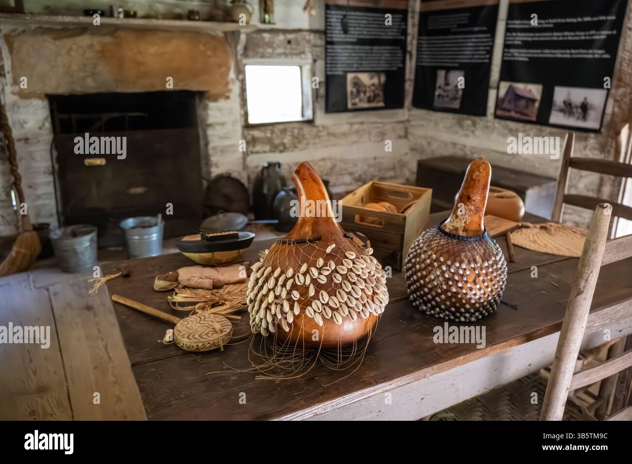 Capanna di schiavi della Smith Farm trasferita presso l'Atlanta History Center a Buckhead, Atlanta, Georgia. (USA)1850 Foto Stock