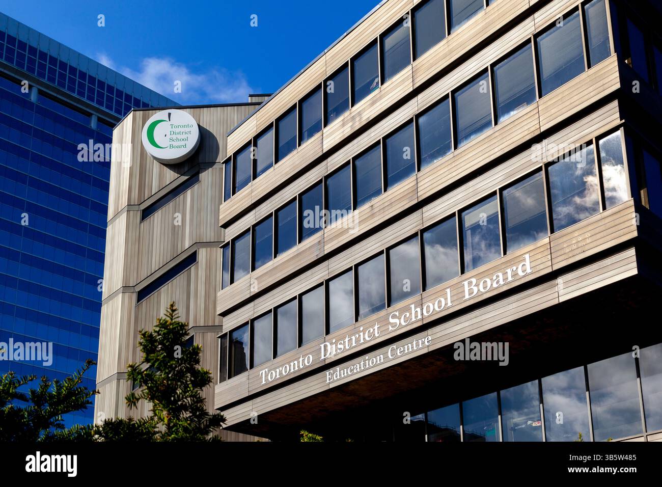 Il Toronto District School Board (TDSB) firma sul quartier generale di Toronto. Foto Stock