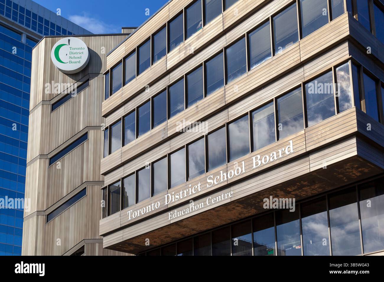 Il Toronto District School Board (TDSB) firma sul quartier generale di Toronto. Foto Stock