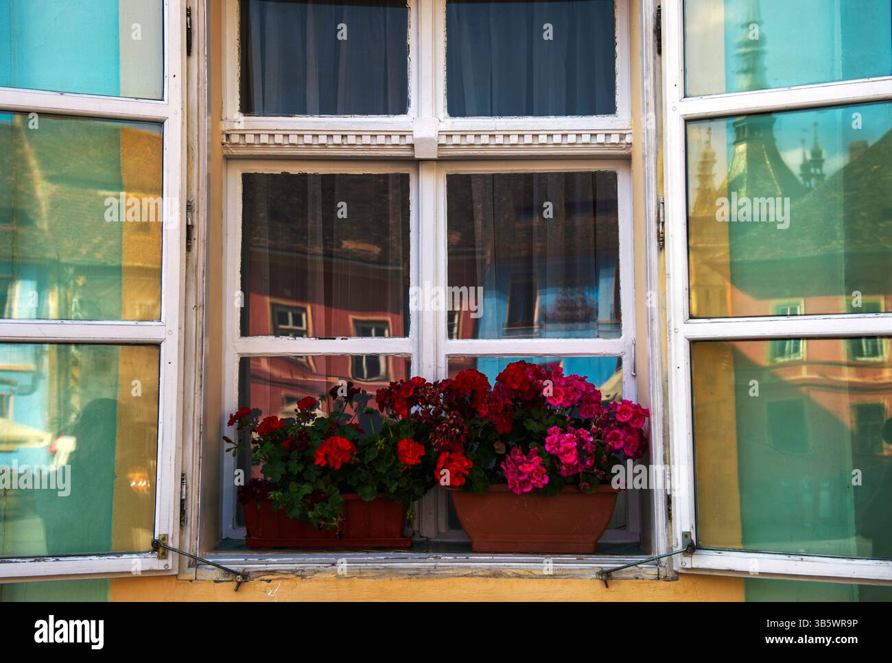 L'affascinante città medievale di Sibiu, Transilvania, Romania, Europa orientale Foto Stock