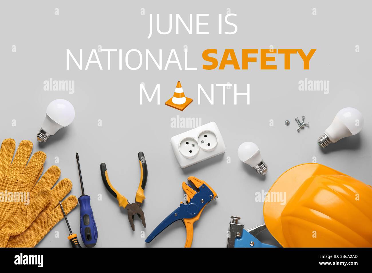 HardHat e strumenti su sfondo chiaro. Poster per il mese della sicurezza nazionale Foto Stock