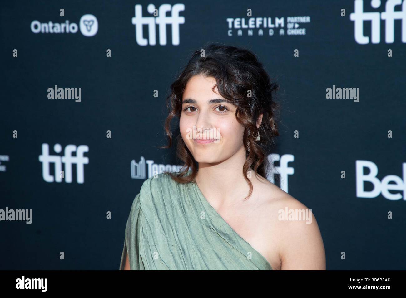 8 settembre 2022, Toronto, ON, Canada: Nathalie Issa partecipa alla prima serata di gala di apertura di ''The Swimmers'' durante il Toronto International Film Festival 2022 alla Roy Thomson Hall l'8 settembre 2022 a Toronto, Ontario. (Immagine di credito: © imageSPACE tramite ZUMA Press Wire) Foto Stock