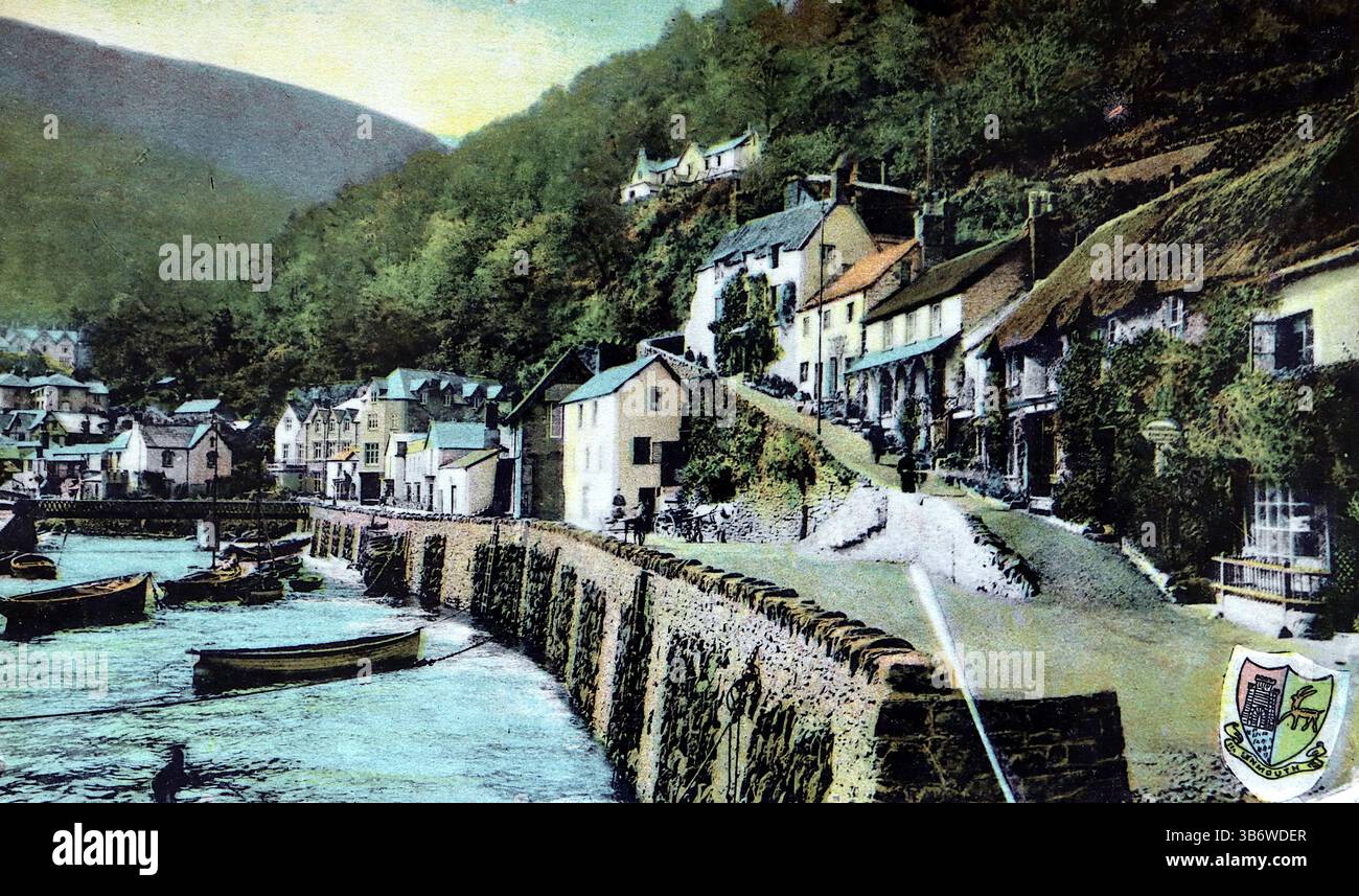 Mar's Hill, Lynmouth, Devon. Un'area portuale con piccole barche sull'acqua con numerosi edifici e una ripida scogliera che si affaccia su di essa. Pubblicato da Woolstone Brothers di Londra come parte della loro Glazette Series, intorno al 1907. Da una selezione di cartoline varie dell'inizio del XX secolo. Foto Stock