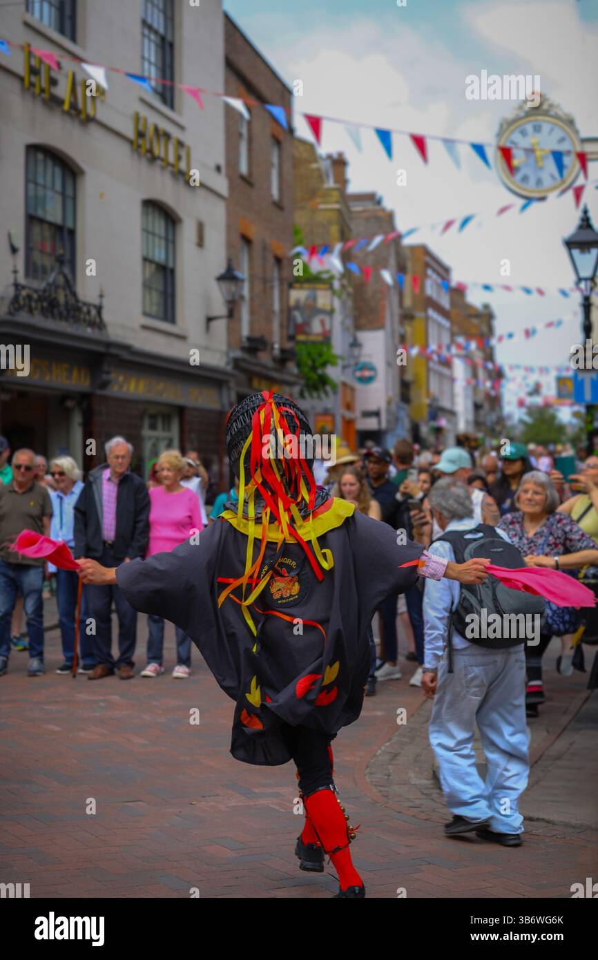 Rochester Sweeps Festival, un festival annuale che celebra il folklore e la storia vittoriana delle città di Medway, ricco patrimonio culturale e creativo Foto Stock