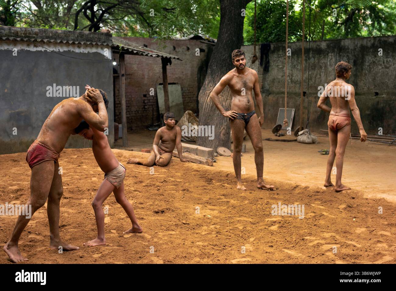 Guru Jasram Akhada, palestra di allenamento Kushti, Delhi Foto Stock