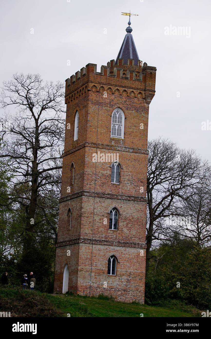 Targa commemorativa alla Chatley Heath Semaphore Tower, restaurata dal Consiglio della contea di Surrey e aperta nel 1989. Chatley Heath Semaphore Tower Foto Stock