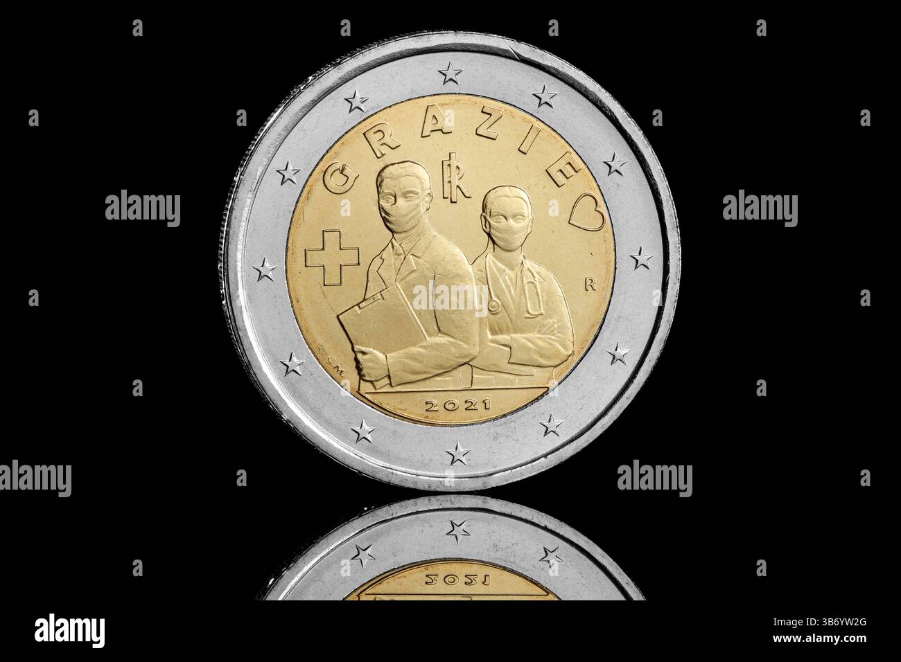 2021 Italia moneta da 2 Euro è stata emessa per ringraziare gli operatori sanitari durante la pandemia di COVID-19 Foto Stock