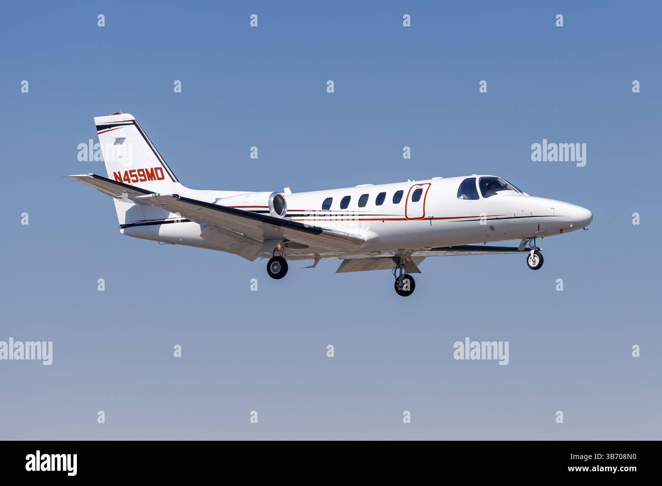 Burbank, Stati Uniti - 10 ottobre 2024: Aereo Cessna Citation II all'aeroporto di Burbank negli Stati Uniti. Foto Stock