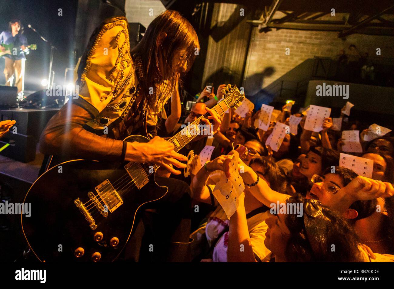 Milano, Italia. 4 maggio 2025. Lucio corsi si esibisce dal vivo all'Alcatraz di Milano, il 4 maggio 2025 Credit: Mairo Cinquetti/Alamy Live News Foto Stock