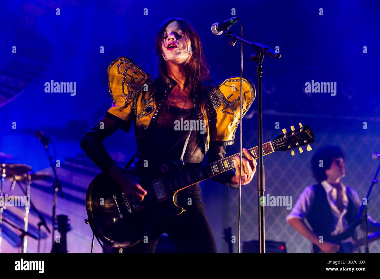 Milano, Italia. 4 maggio 2025. Lucio corsi si esibisce dal vivo all'Alcatraz di Milano, il 4 maggio 2025 Credit: Mairo Cinquetti/Alamy Live News Foto Stock