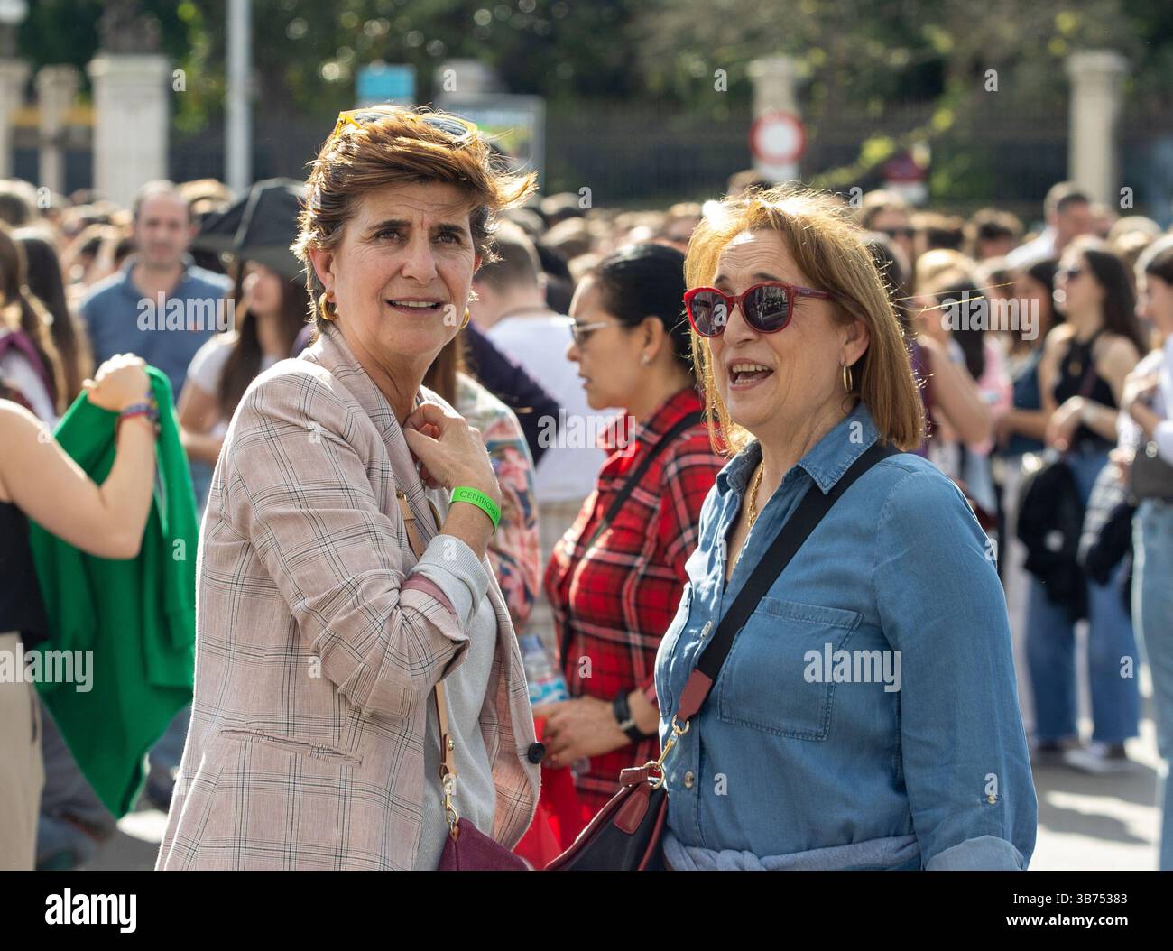 Madrid, 26 aprile 2024. Terza edizione della "Festa della Risurrezione" in Piazza Cibeles. Foto: Ignacio Gil. ARCHDC. Crediti: Album / Archivo ABC / Ignacio Gil Foto Stock