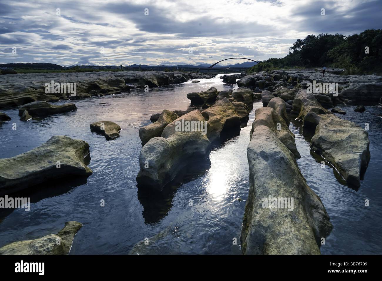 Gruppo di formazioni rocciose del fiume Tama (Tokyo Akishima). Luogo di ripresa: Tokyo Akishima Foto Stock
