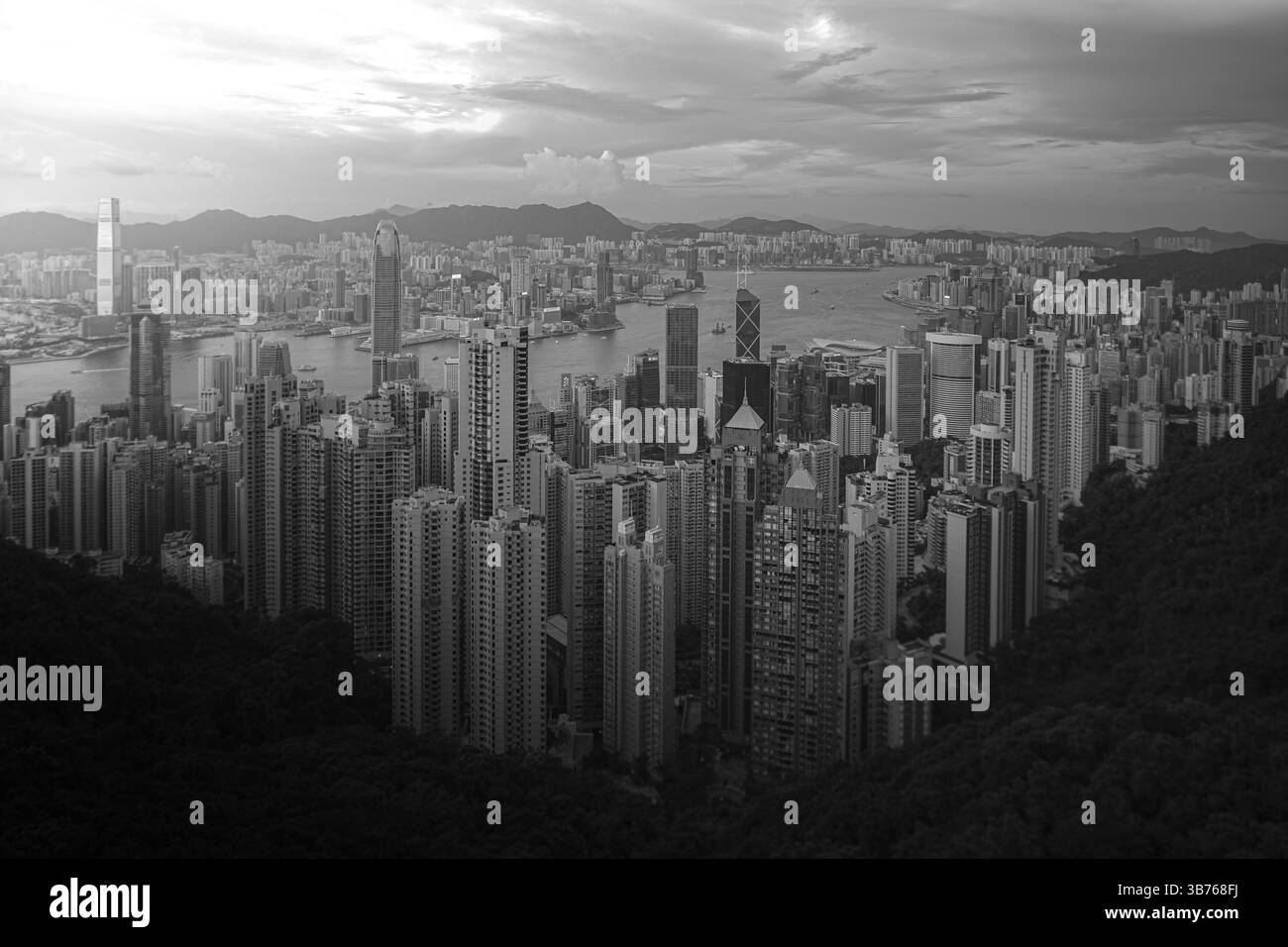 Grattacieli di Hong Kong visibili dal Victoria Peak. Località di ripresa: Hong Kong Special Administrative Region Foto Stock