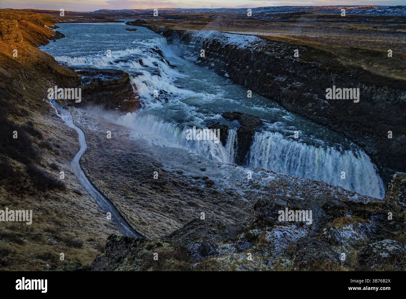 Cascata di Gotorphoss e raggio del mattino. Tiro luogo: Islanda Foto Stock