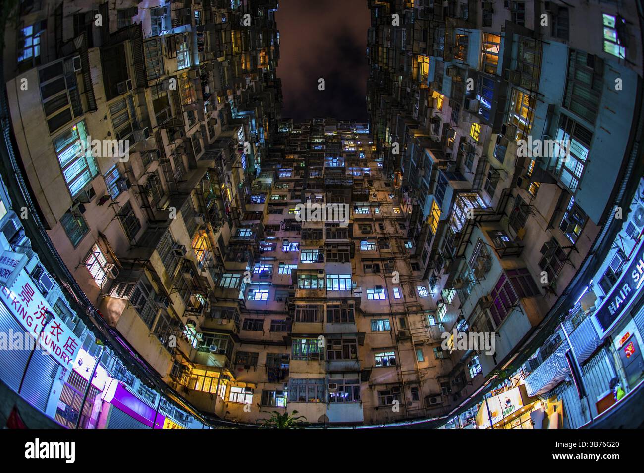 Appartamento alto a Hong Kong (Quarry Bay). Località di ripresa: Hong Kong Special Administrative Region Foto Stock