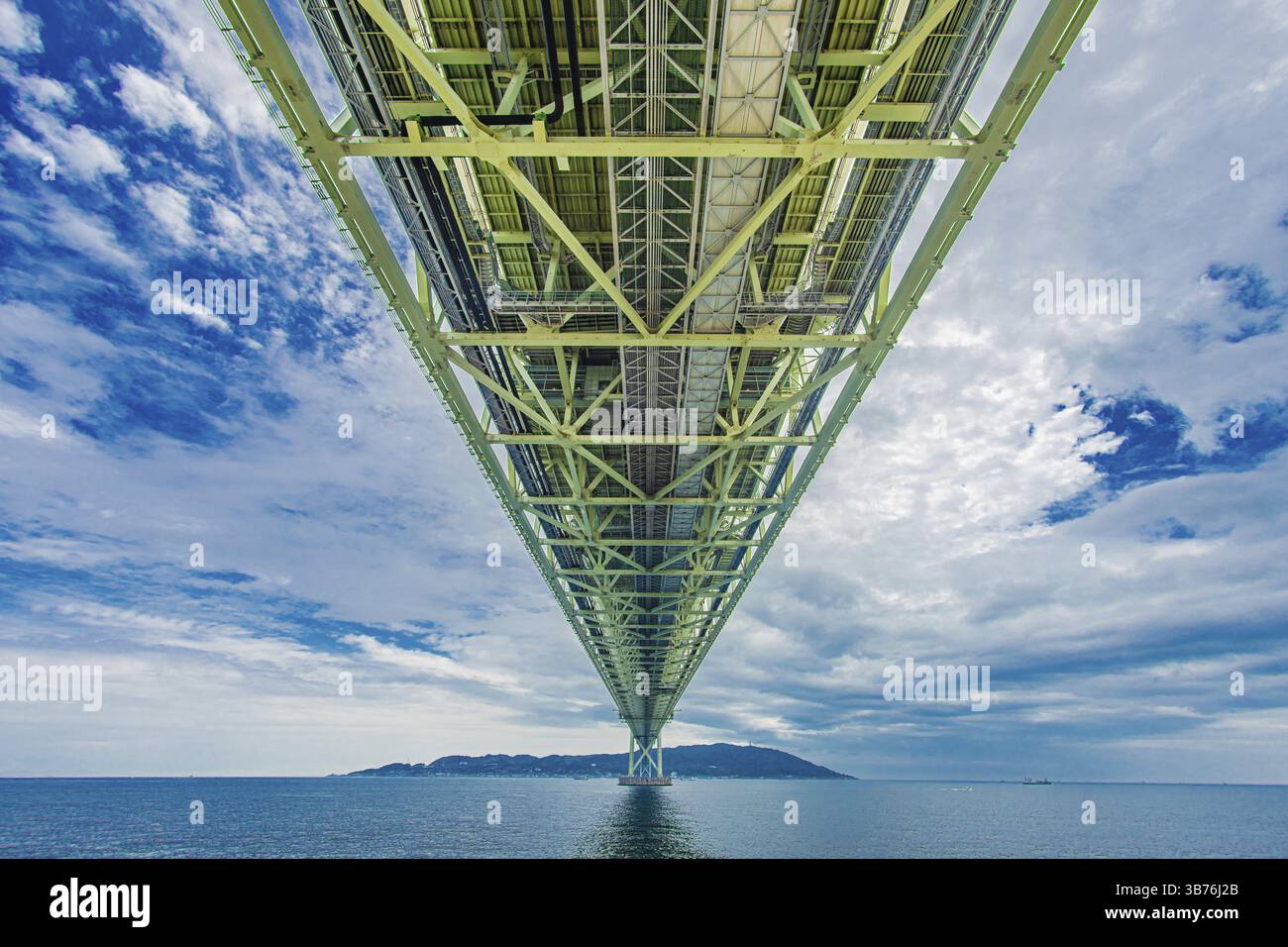 Ponte dello stretto di Akashi. Luogo delle riprese: Città di Akashi, Prefettura di Hyogo Foto Stock