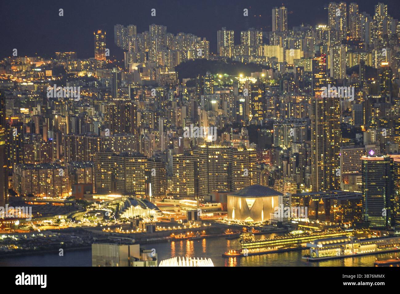 Vista notturna di Hong Kong vista dal Victoria Peak. Località di ripresa: Hong Kong Special Administrative Region Foto Stock