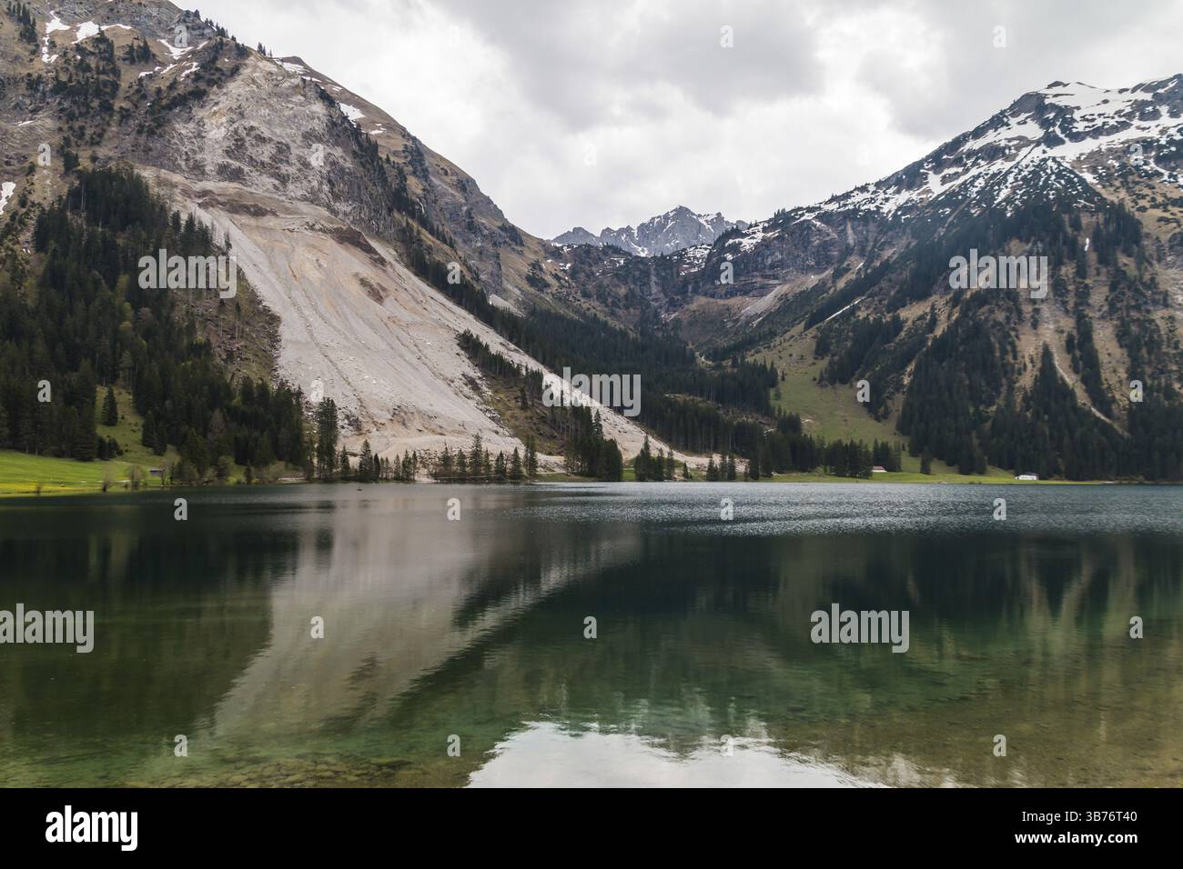 Vilsalpsee, Tannheimer tal, Austria, Tirolo, primavera, Europa Foto Stock