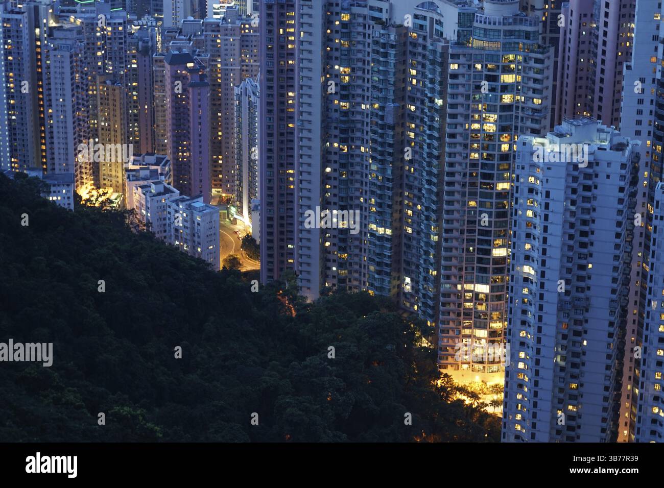 Grattacieli di Hong Kong visibili dal Victoria Peak. Località di ripresa: Hong Kong Special Administrative Region Foto Stock