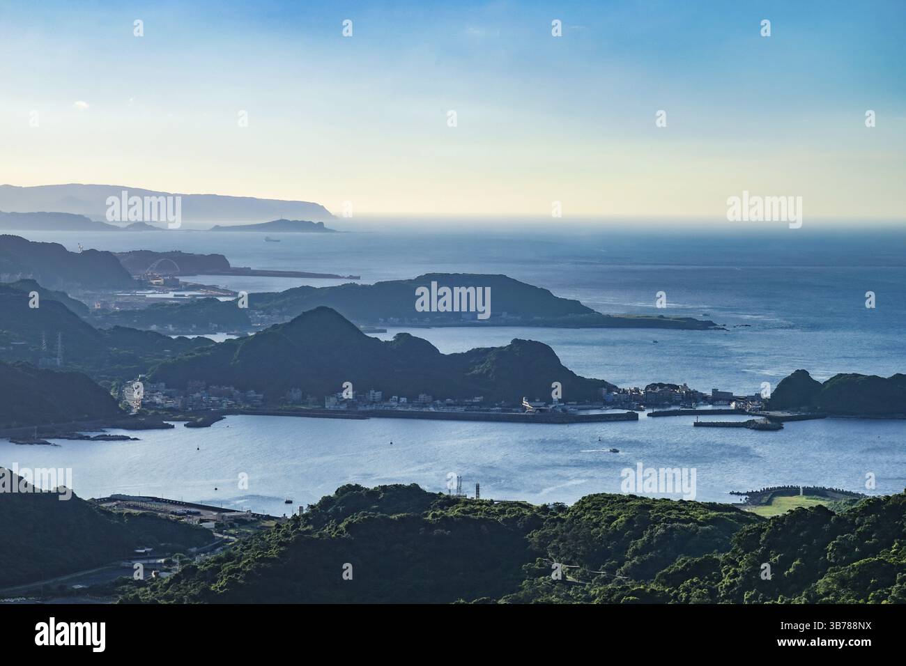 Paesaggio visto da Jiuzhai. Luogo di tiro: Taiwan, Taipei Foto Stock