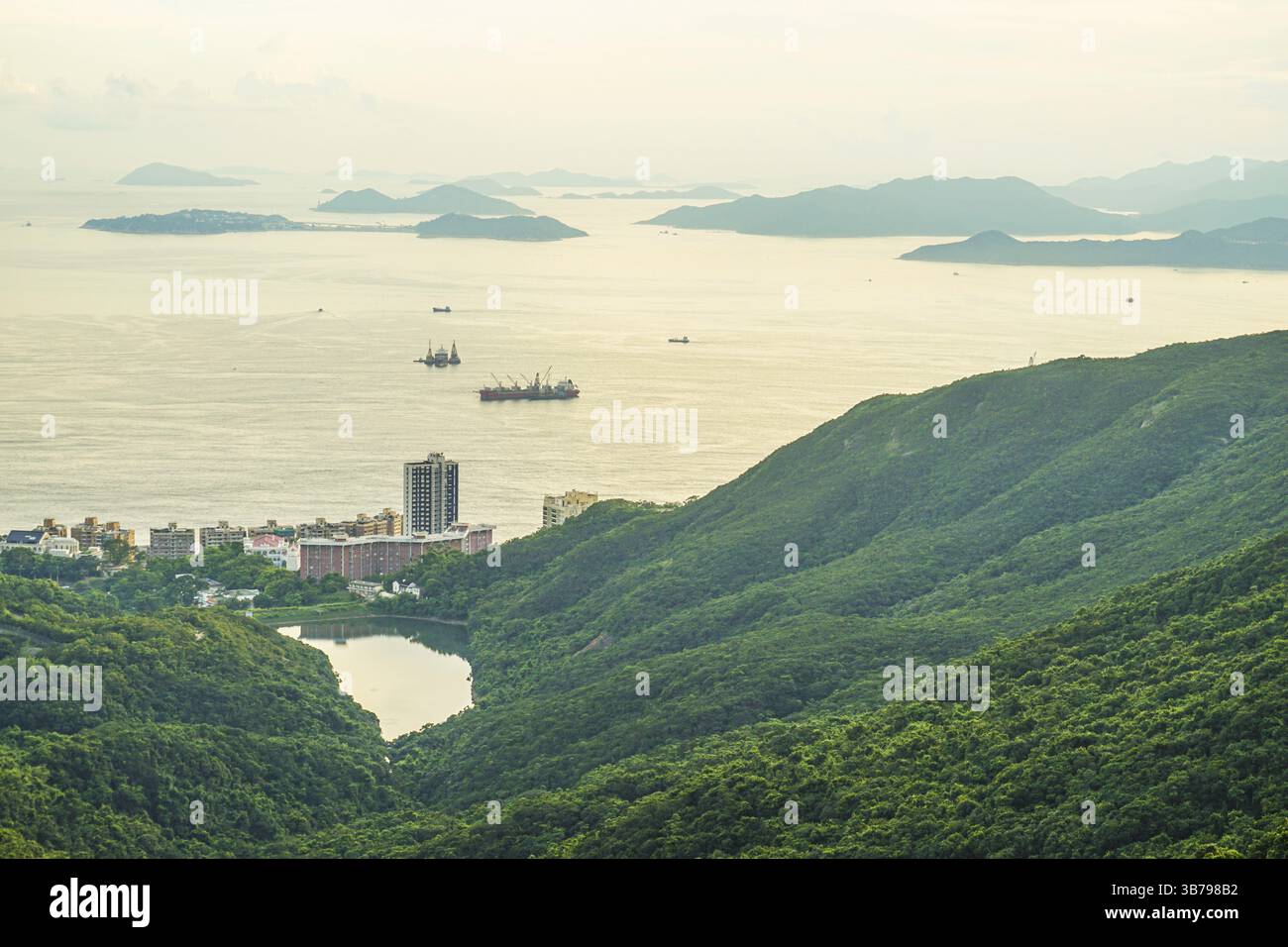 Serata di Hong Kong vista da Victoria Peak. Località di ripresa: Hong Kong Special Administrative Region Foto Stock