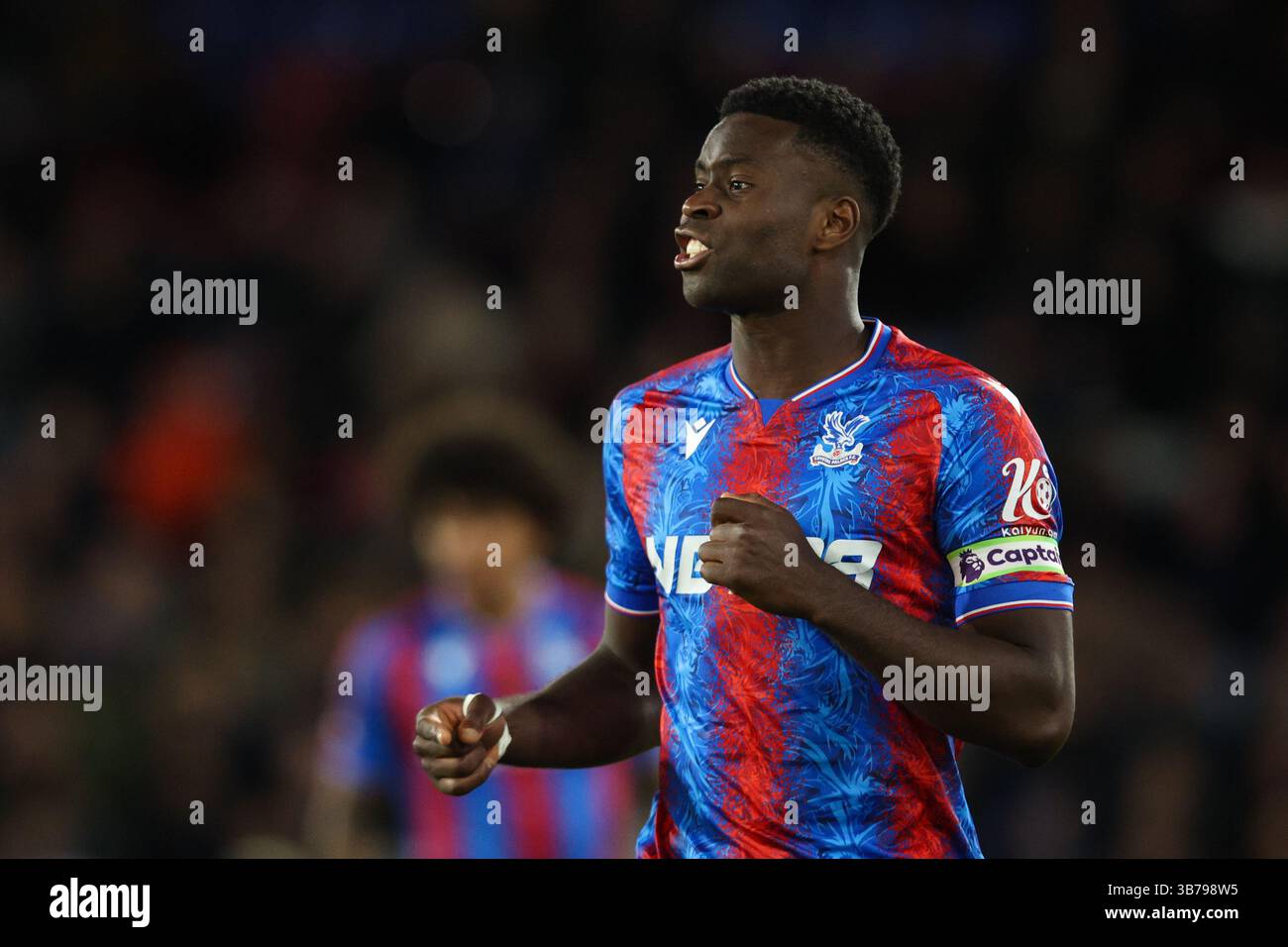 LONDRA, Regno Unito - 5 maggio 2025: Marc Guehi di Crystal Palace durante la partita di Premier League tra il Crystal Palace FC e il Nottingham Forest FC al Selhurst Park (credito: Craig Mercer/ Alamy Live News) Foto Stock