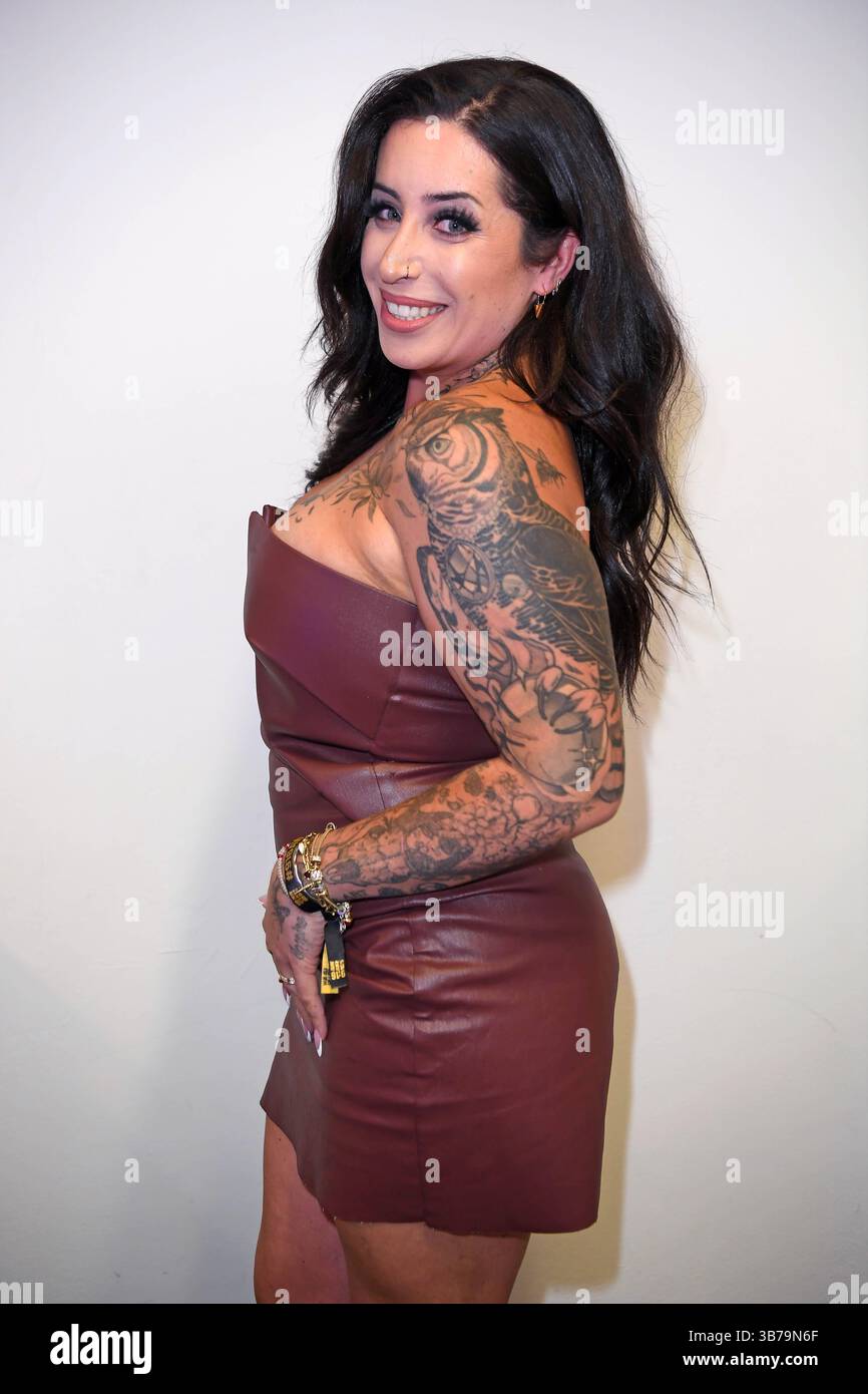 Jolina Mennen bei den 9:16 AWARDS im Deutschen Schauspielhaus ad Amburgo AM 05.05.2025 *** Jolina Mennen ai 9 16 AWARDS al Deutsches Schauspielhaus di Amburgo il 05 05 2025 Foto Stock