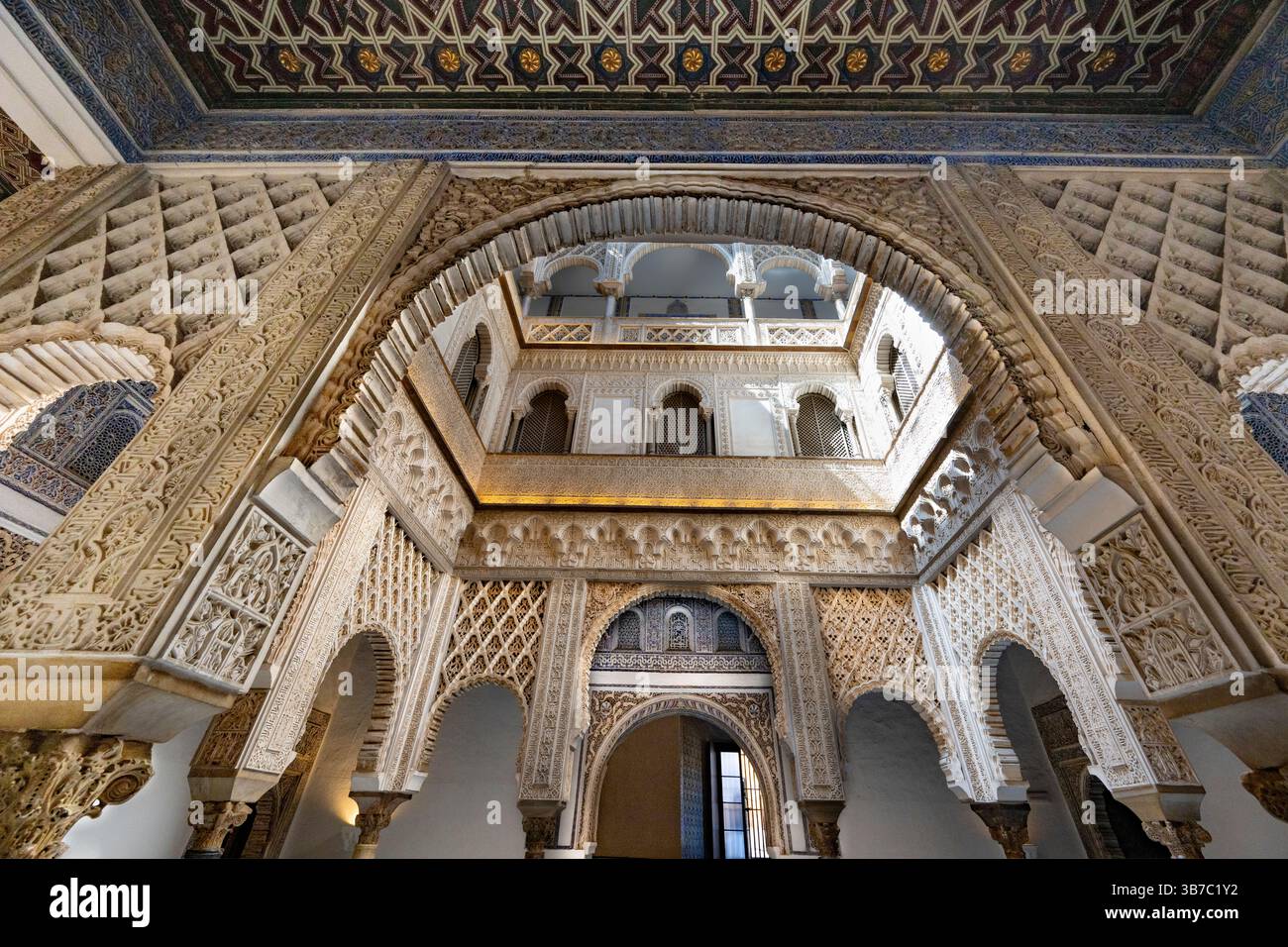 La sala degli Ambasciatori del palazzo reale del Real Alcazar, Siviglia, Spagna Foto Stock