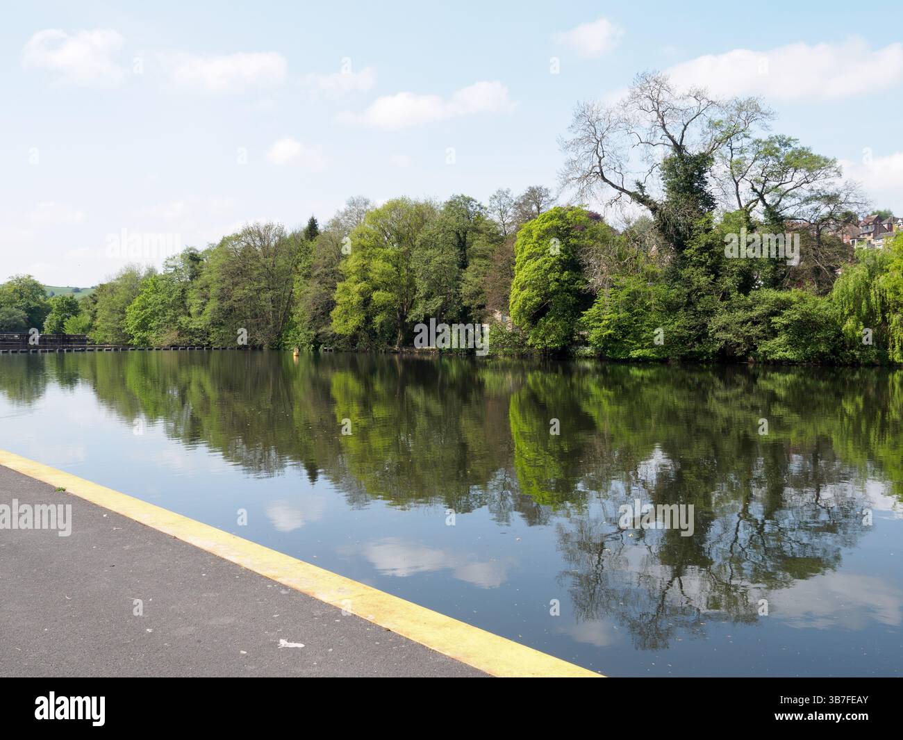 Il fiume Derwent nel Belper Derbyshire Foto Stock