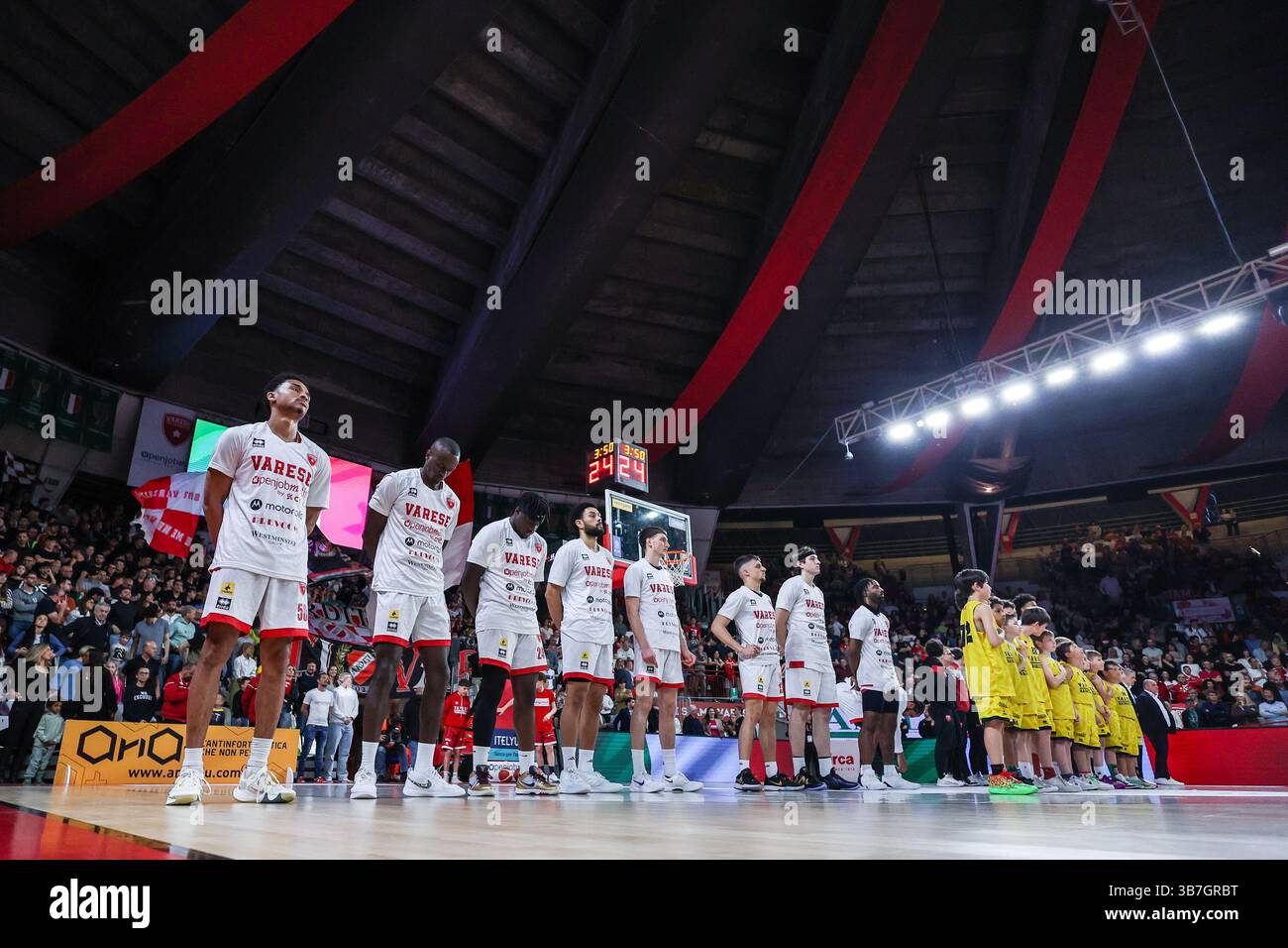 Pallacanestro Varese Openjobmetis giocatori visti durante LBA Lega Basket Una partita di regular season 2024/25 tra pallacanestro Varese Openjobmetis e pallacanestro Trieste all'Itelyum Arena. Punteggio finale: Pallacanestro Varese Openjobmetis 85 | 80 pallacanestro Trieste. Foto Stock