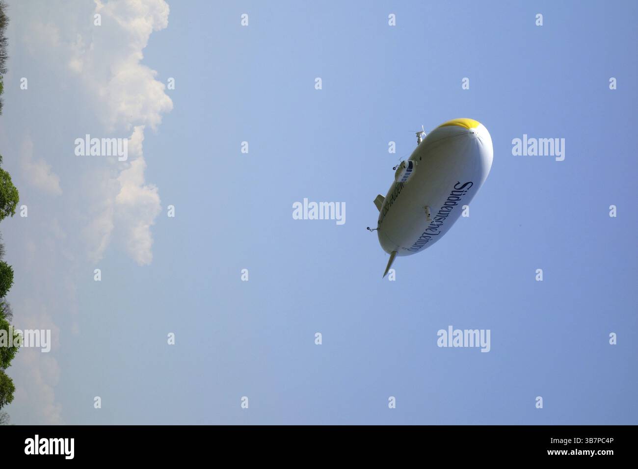 Zeppelin in avvicinamento Foto Stock