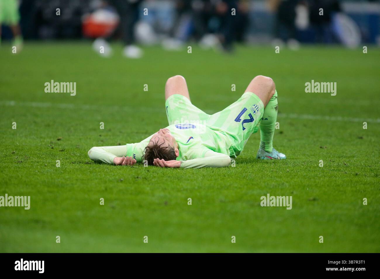 Milano, Italia. 6 maggio 2025. Frenkie de Jong del FC Barcelona durante la UEFA Champions League 2024/45, semifinale di andata e ritorno, partita di calcio tra FC Inter e FC Barcelona il 6 maggio 2025 allo Stadio San Siro di Milano. Crediti: Nderim Kaceli/Alamy Live News Foto Stock