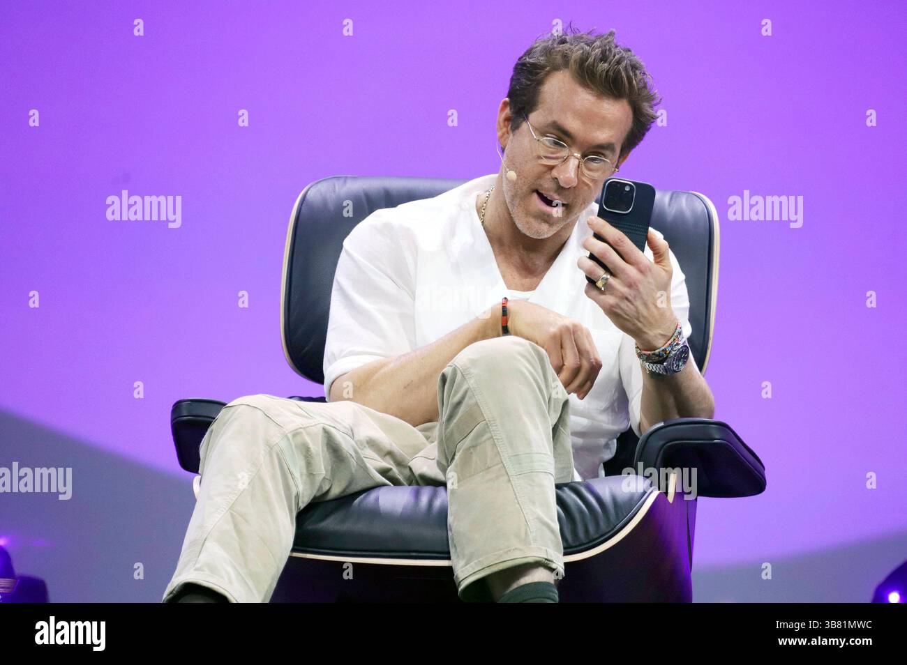 Ryan Reynolds beim OMR Festival 2025 a den Messehallen. Amburgo, 06.05.2025 *** Ryan Reynolds all'OMR Festival 2025 nelle sale espositive di Amburgo, 06 05 2025 foto:xgbrcix/xFuturexImagex omr 5619 Foto Stock