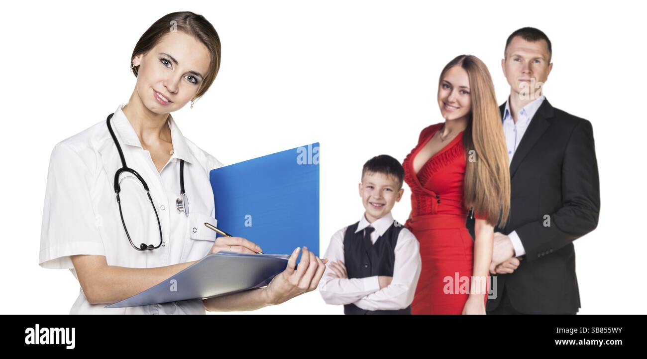 Bellissima femmina medico con la famiglia pazienti su sfondo isolato Foto Stock