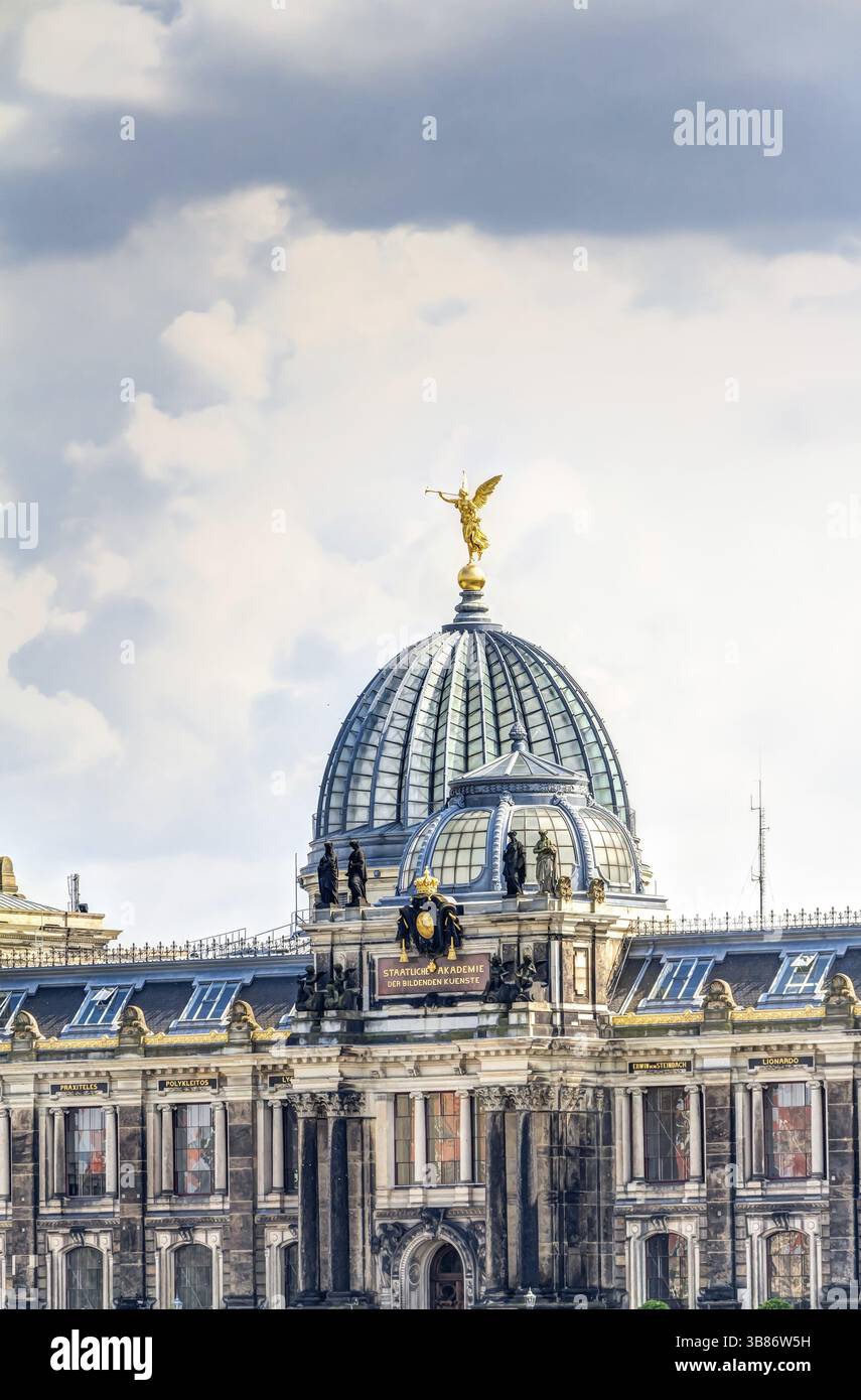 Accademia di Belle Arti - Albertinum con cupola di vetro a Dresda Foto Stock