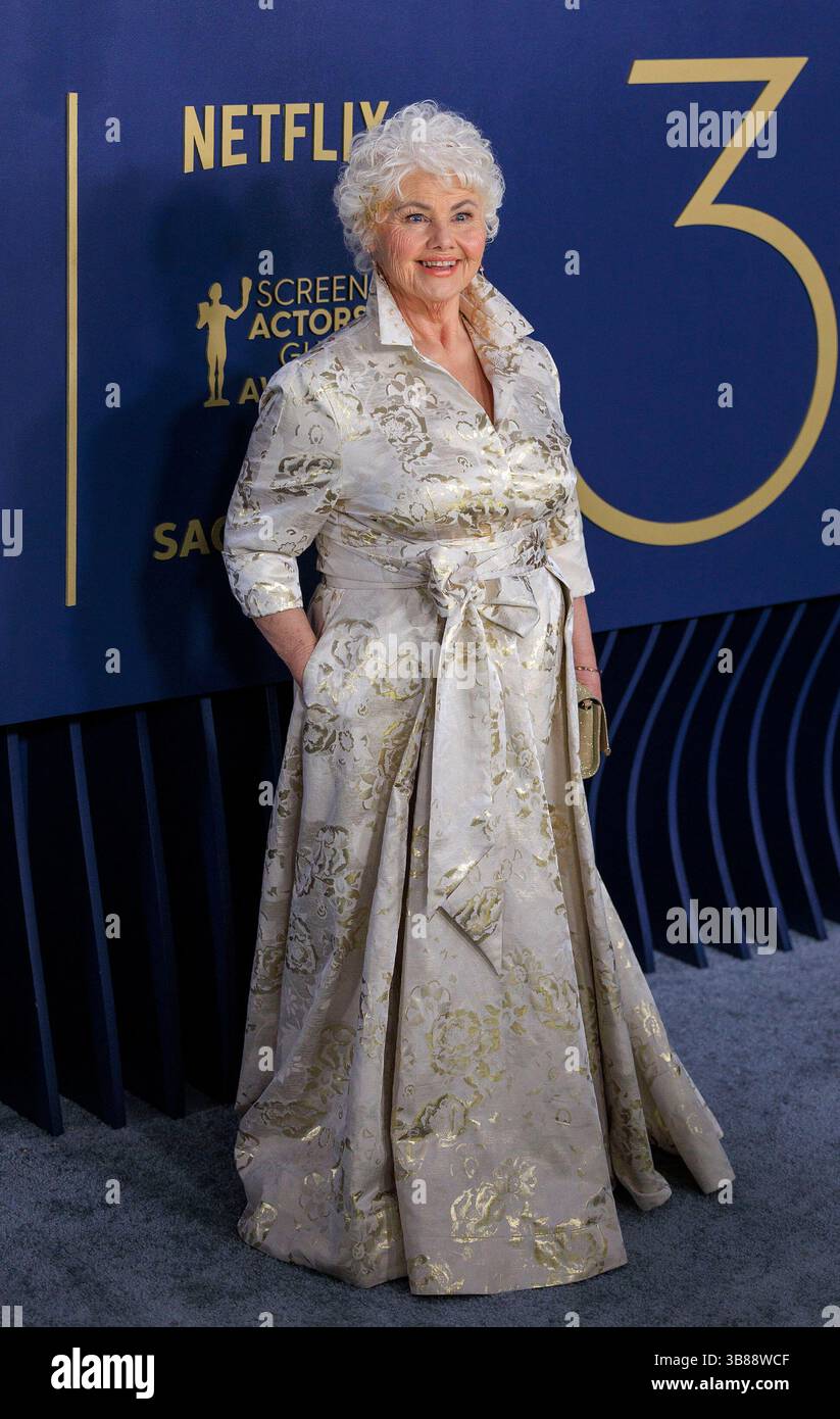 24 febbraio 2024, Los Angeles, California, USA: Annette Badland al Red carpet del 30° Annual Screen Actors Guild Awards tenutosi sabato 24 febbraio 2024 allo Shrine Auditorium di Los Angeles in California. JAVIER ROJAS/PI (immagine di credito: © PI via ZUMA Press Wire) Foto Stock