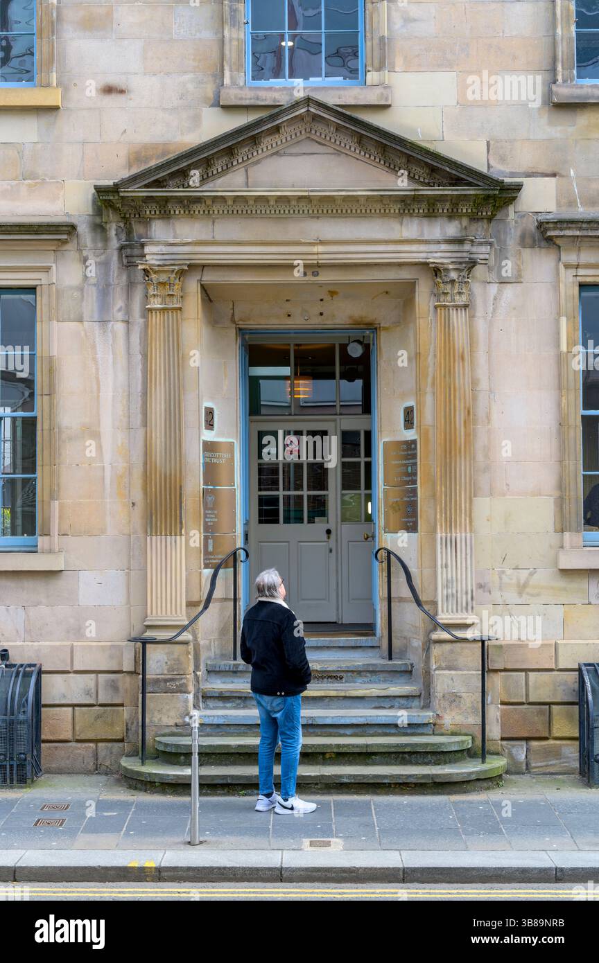 Ingresso alla Tobacco Merchant's House in Miller Street, nella Merchant City, Glasgow, Scozia, Regno Unito, Europa Foto Stock