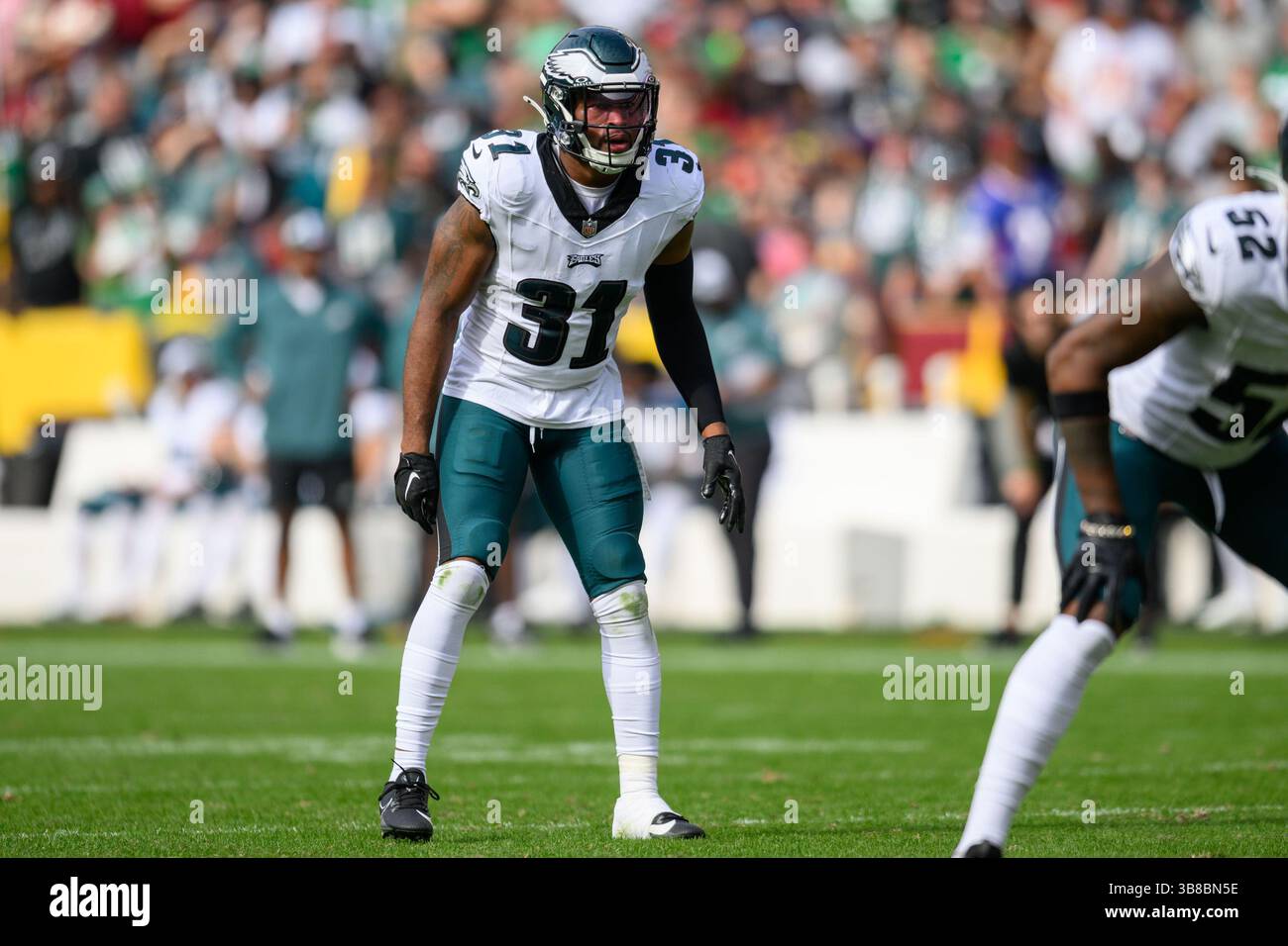 29 ottobre 2023: La safety dei Philadelphia Eagles Kevin Byard (31) si sposta in posizione durante la partita NFL tra i Philadelphia Eagles e i Washington Commanders a Landover, MD. Reggie Hildred/CSM (Credit Image: © Reggie Hildred/CSM via ZUMA Press Wire) Foto Stock