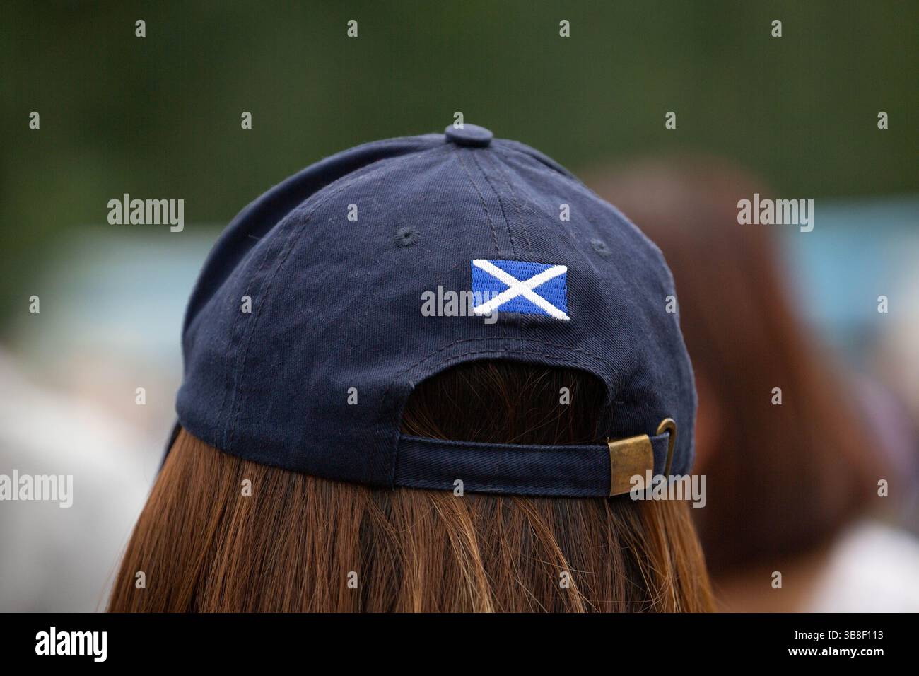 1 giugno 2024, Pechino, Cina: I Giochi delle Highland a Pechino sono una celebrazione annuale della cultura scozzese, che promuove il patrimonio e le tradizioni scozzesi in Cina. L'evento presenta competizioni di forza e agilità come il lancio di caber e il tiro alla guerra, nonché spettacoli di danza scozzese e musica tradizionale, tra cui cornamuse. I partecipanti possono anche gustare cibo e artigianato scozzesi, creando un'esperienza festosa per tutte le età. (Immagine di credito: © Francois Nadeau/ZUMA Press Wire) Foto Stock