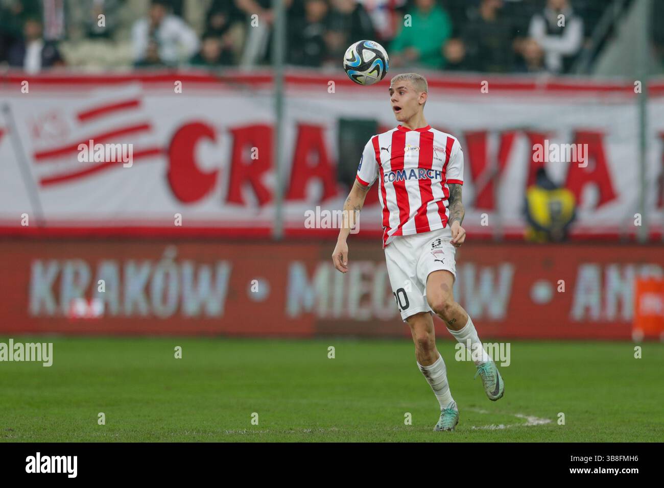 10 febbraio 2024, KrakÃ³W, Polonia: Karol Knap di Cracovia visto in azione durante la partita di calcio polacca PKO Ekstraklasa League 2023/2024 tra Cracovia Cracovia e Radomiak Radom allo stadio Cracovia. Punteggio finale; Cracovia Krakow 6:0 Radomiak Radom. (Immagine di credito: © Grzegorz Wajda/SOPA Images via ZUMA Press Wire) Foto Stock