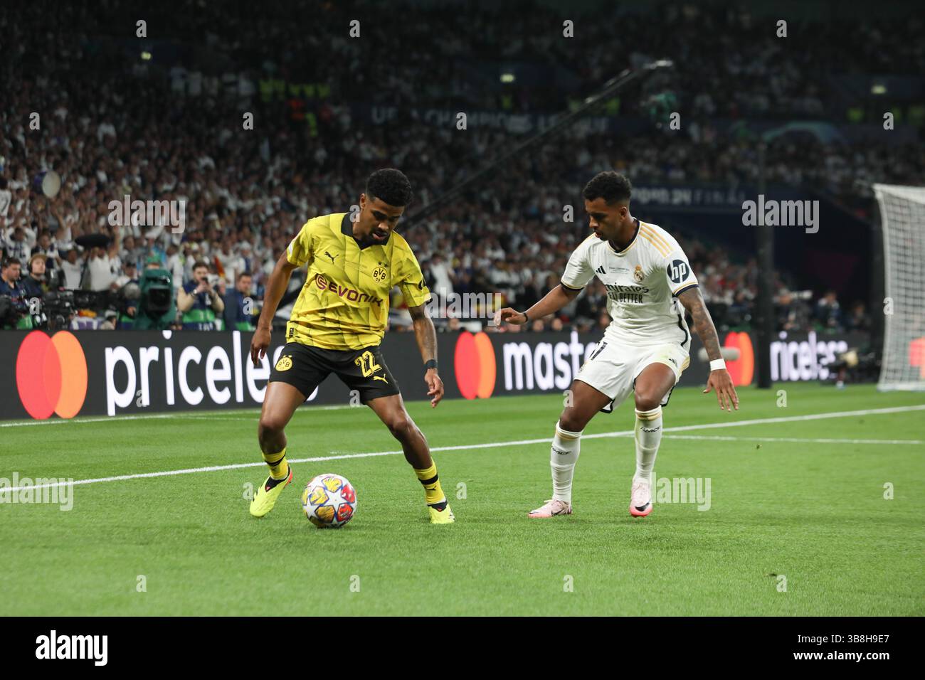 1 giugno 2024, Londra, Brent, Regno Unito: IAN MAATSEN durante la finale di UEFA Champions League tra BORUSSIA DORTMUND e REAL MADRID a Wembley a Londra, Regno Unito (immagine di credito: © Mickael Chavet/ZUMA Press Wire) Foto Stock