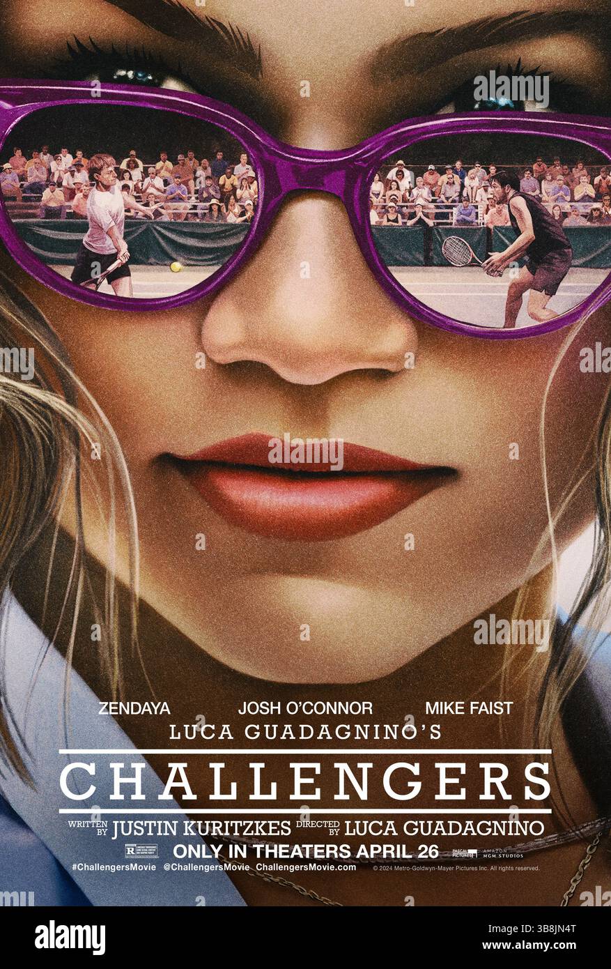 DATA DI RILASCIO: 26 aprile 2024. TITOLO: Challengers. STUDIO: MGM. DIRETTORE: Luca Guadagnino. TRAMA: Tashi, un ex prodigio del tennis diventato allenatore, è sposato con un campione in una serie perdente. La sua strategia per la redenzione di suo marito prende una piega sorprendente quando deve affrontare il suo ex migliore amico e l'ex fidanzato di Tashi. PROTAGONISTA: ZENDAYA nel ruolo di Tashi Donaldson. (Immagine di credito: © MGM/Entertainment Pictures/ZUMAPRESS.com) Foto Stock