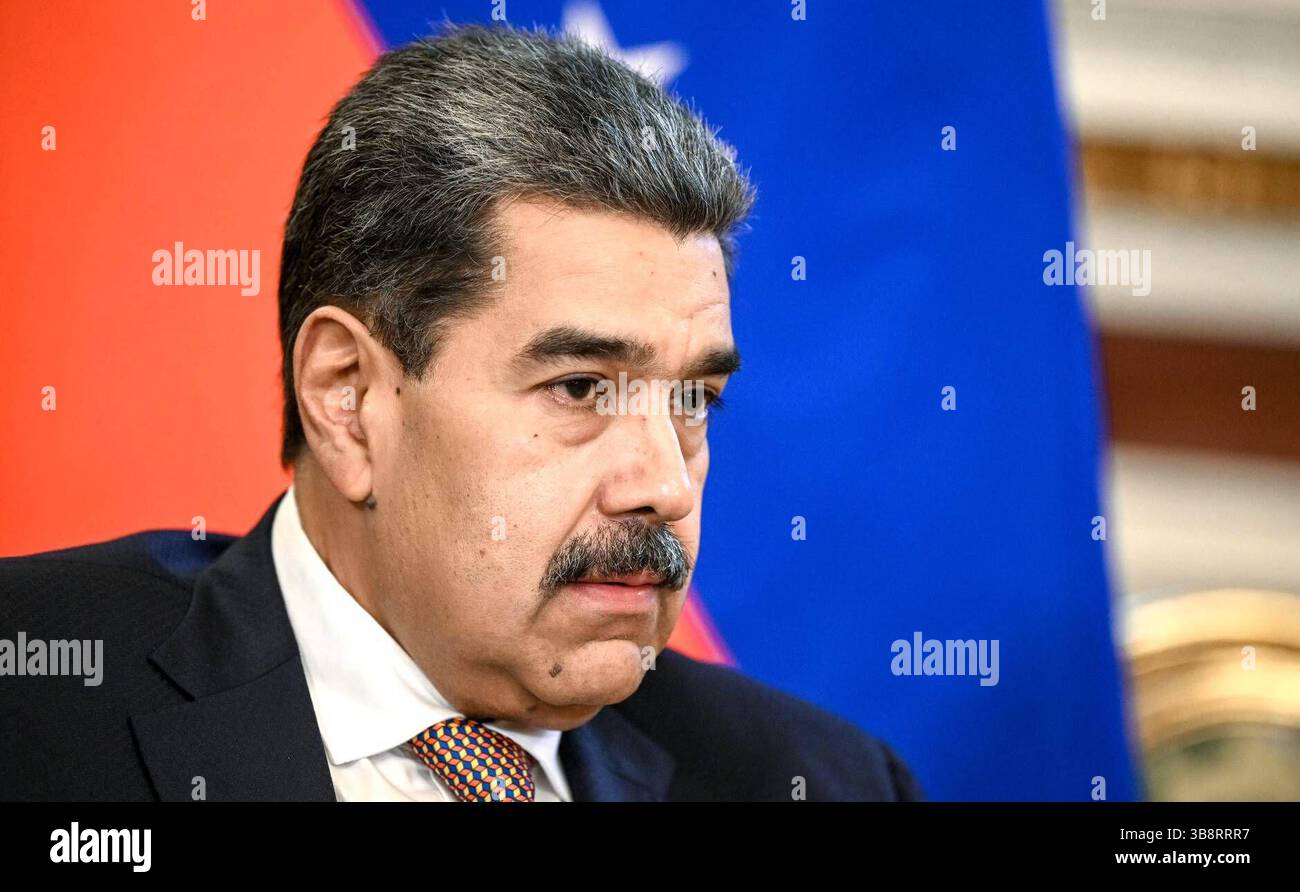 Il Presidente russo Vladimir Putin incontra il Presidente della Repubblica bolivariana del Venezuela Nicolas Maduro al Cremlino il Presidente russo Vladimir Putin incontra il Presidente della Repubblica bolivariana del Venezuela Nicolas Maduro al Cremlino il 7 maggio 2025. Foto del Presidente dell'Ufficio Russia Apemiages. Russia Russia Federazione Russa 0705 Russia APA 0114 Copyright: XapaimagesxPresidentxofxRussiaxOfficexxapaimagesx Foto Stock