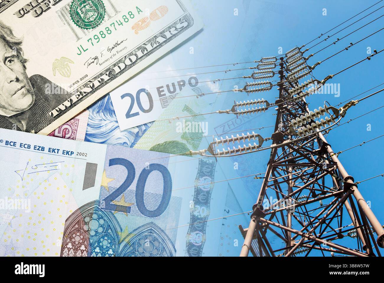 Concetto di costo dell'elettricità. Torre di trasmissione ad alta tensione. L'energia e la valuta si sovrappongono. Infrastruttura della rete elettrica. Aumento dei prezzi dell'elettricità. Foto Stock