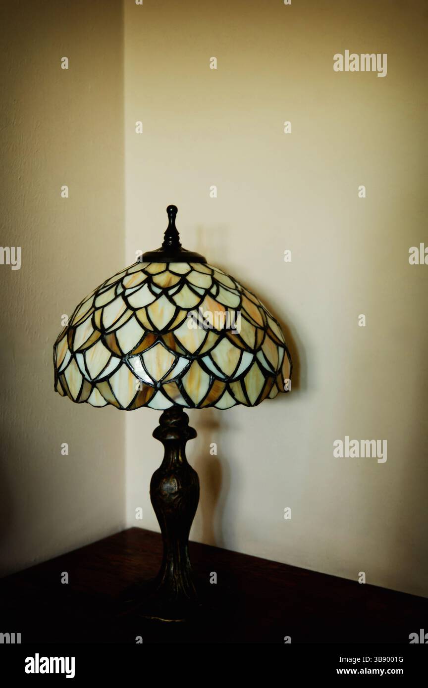 lampada retro accanto in stile art deco Foto Stock